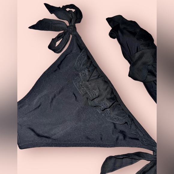 *RARE* Black Victoria’s Secret (Crochet/Ruffle) Detailed Cheeky Swimsuit Bikini - Picture 6 of 15